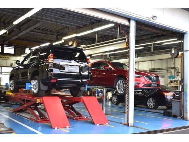 ※購入後の車検、パーツの取り付け、タイヤ交換等々メンテナンス作業が忠実ですから安心してカーライフが楽しめます※046-297-0650