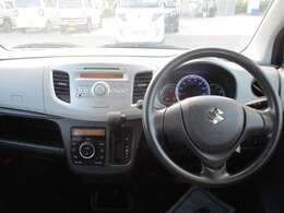 インパネ全体です！内装のボタンの位置などをご確認ください♪