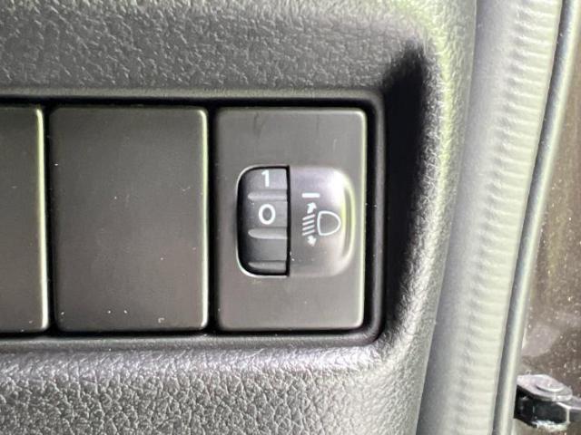 国産車から輸入車まで多様なお客様のニーズのお応えできるように、全国規模で豊富な在庫展開！車のことならWECARSへ！