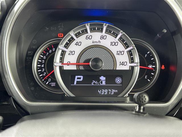 【スピードメーター】メーターがシンプルで見やすく運転しやすいですね！