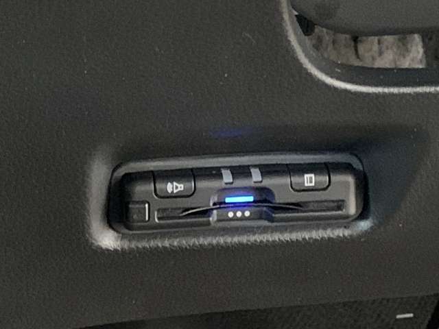 高速の料金所もラクラクのETC付き！スマートインターチェンジが増えておりますので必須の商品となっております！