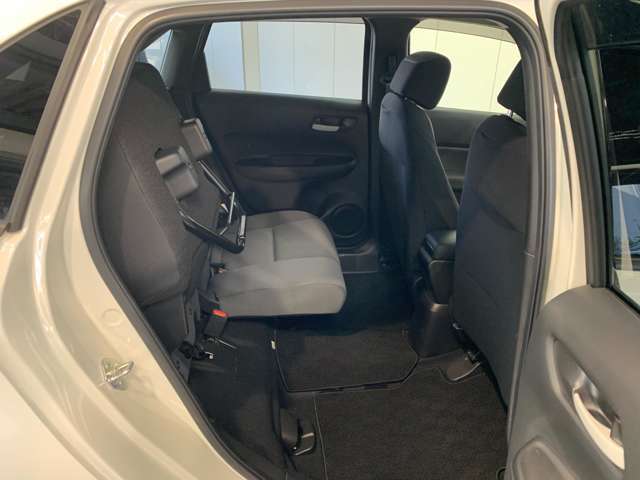 チップアップ機能で背の高いお荷物の積載も可能です！