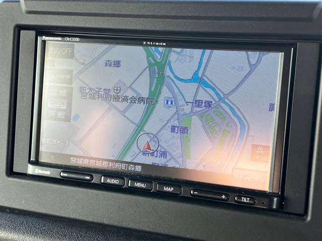 Strada7インチナビ【 CN-E320D】TV/Bluetooth/CD/バックモニター