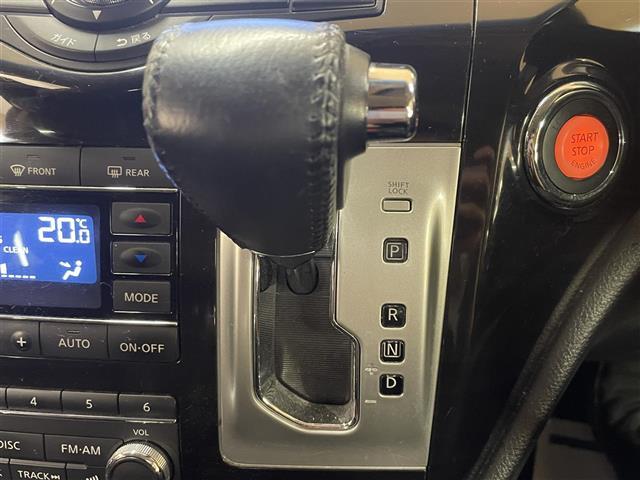 ◆愛車を守りきれいな状態を維持する為のコーティングをお探しの全てのお客様に『GGG』をご用意させていただいております。商品の詳細な内容に関してはは店舗までお気軽にお問い合わせ下さい。