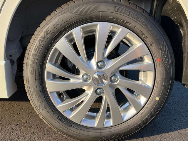 現在掲載されていない展示車両も続々と入荷致します！！他店在庫もございますので、お探しのお車がございましたらお気軽にお問合せ下さい！！