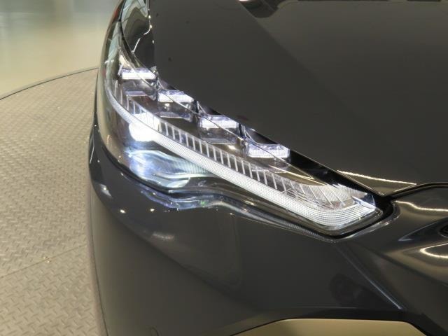 ★LEDヘッドライト★LEDは明るく遠くまで照らす光量で夜間走行の視認性を高めます。長寿命で省電力！見た目もスタイリッシュです。