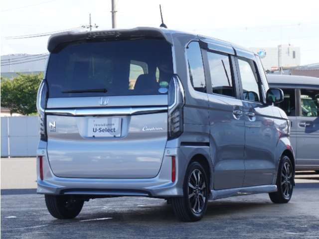 お立ち寄りいただく際は、事前にご連絡をお願いします。お目当てのお車が商談中や売約となることもございます。ご確認いただいてから、お立ち寄りください。