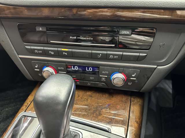 メンテナンスパックはご購入時だけのお得な点検・整備パック。点検コースと車検コースがございます。詳しくは店舗コーディネーターまでお問い合わせ下さい。