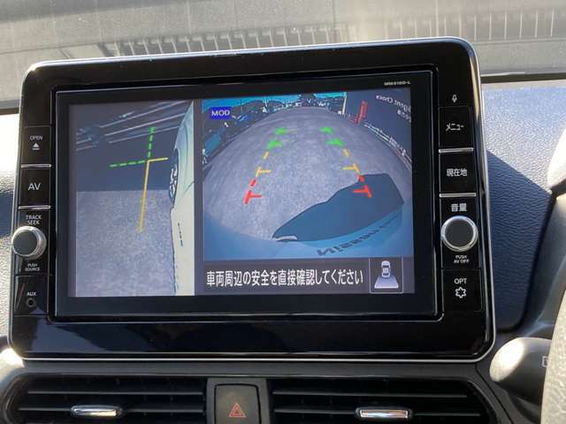 幅寄せの際もサイドビューで確認が出来るから安心です！