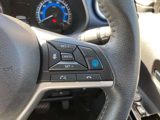 高速道路での運転の負担を軽減してくれるプロパイロット装備