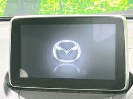 【純正ナビ】人気の純正ナビを装備。オーディオ機能も充実しており、Bluetooth接続すればお持ちのスマホやMP3プレイヤーの音楽を再生可能！毎日の運転がさらに楽しくなります！！