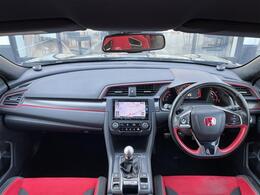 【インパネ全体】全方位で視界が広く、高い目線で運転もしやすいです！