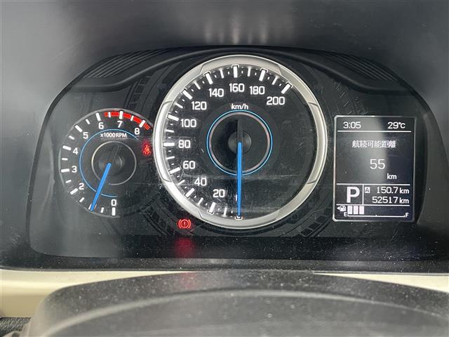 【スピードメーター】メーターがシンプルで見やすく運転しやすいですね！