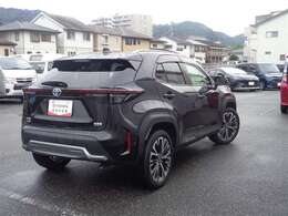 ロングラン保証1年付きです。保証距離は走行距離無制限となっております（プラスでの延長保証もございますがその場合は有料となっております。詳しくはスタッフまでお尋ねください。）