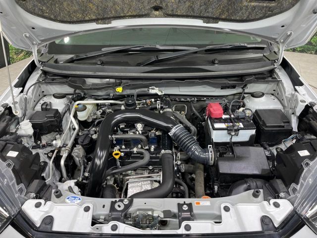親切・丁寧な専門メカニックスタッフが応対！・車検・点検整備・事故等の修理などアフターサービスも安心。お車のカスタマイズもネクステージのサービススタッフまでご相談ください！