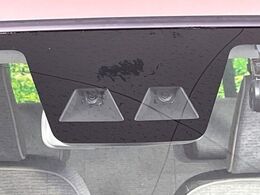 【スマートアシスト3】走行中に前方の車両等を認識し、衝突しそうな時は警報とブレーキで衝突回避と被害軽減をアシスト。より安全にドライブをお楽しみいただけます。