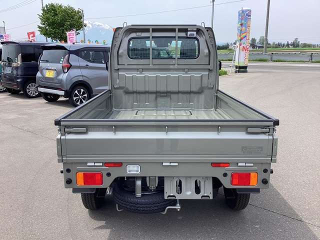 オイル交換は愛車のエンジンコンディションを保つために必要不可欠なメンテナンスとなってきます。長く愛車とすごすために3，000ー5，000km（車種により）での交換をおすすめします。