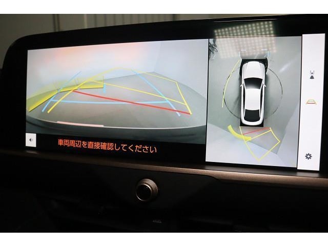 『全周囲モニター』　車両周辺の映像も表示するので、より安心です！