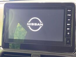 【ディスプレイオーディオ】お手持ちのスマートフォンとの連携で、ナビや音楽再生など各種アプリを使用可能。スマホに近い感覚でお使いいただけます♪