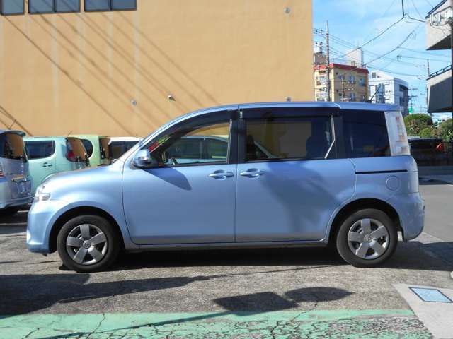 左パワースライドドアで乗り降りラクラクです！キーレスからも開閉出来ます！