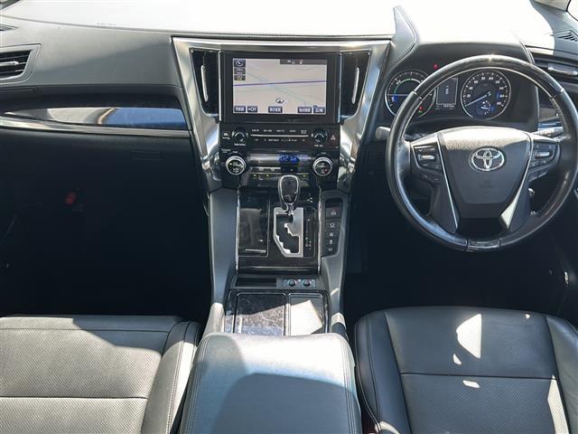 登録時走行距離16312km　4wd　純正メーカーナビ　AM/FM/フルセグ/BT　TRDエアロ　フロント/サイド/リア/マフラー　12.1インチ純正後席モニター　デジタルインナーミラー　車高調