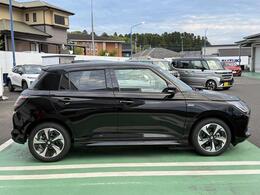 先行車発進お知らせ機能・ふらつき警報機能を搭載。