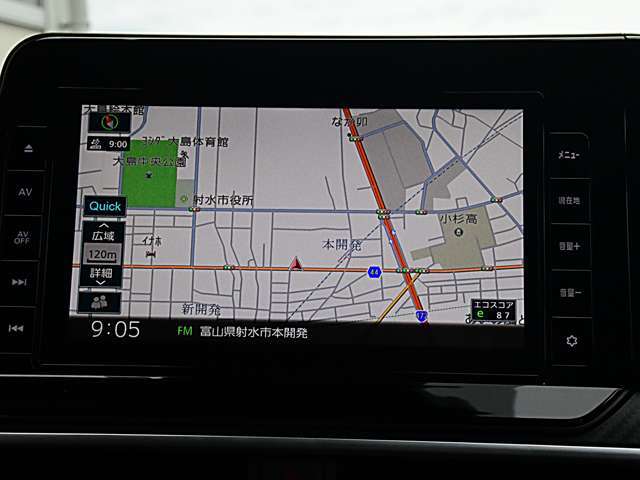 日産純正ナビゲーションMJ121D-Wが付いています。