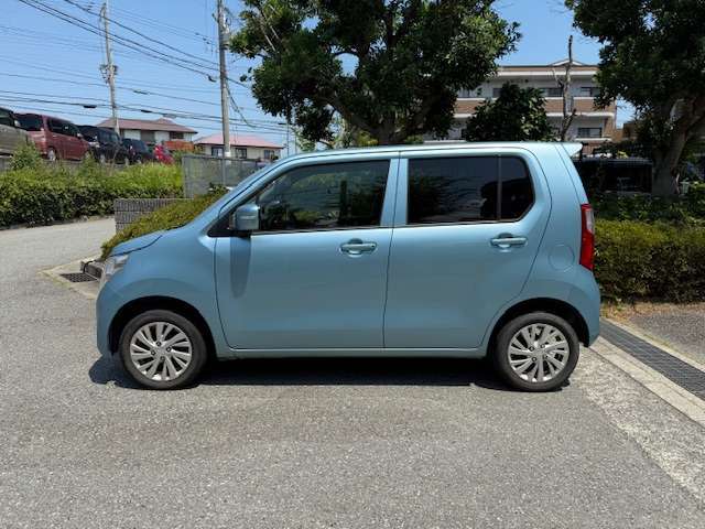 オートクリスタルは、どんなに安い車も全車保証付き！！なぜなら自信があるからです。スタッフが???と思った車両は展示車にいたしません。保証後もケースByケースで歩み寄りませんか? 一生のお付き合いを合言葉に！！