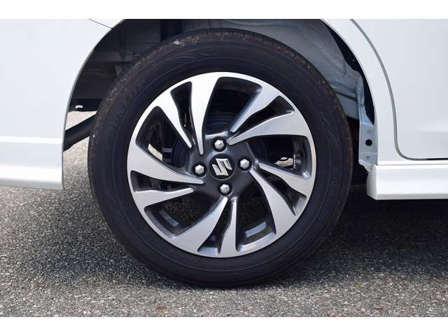 ●（株）スズキ中兵庫販売　本店ではお買い得なお車が目白押し！　詳しくは suzuki-nakahyogo.jp/をご覧下さい！！●無料通話【TEL：0078-6002-838529】