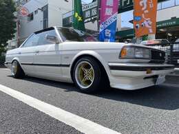 本来ビルボは71には違うんだけど、復刻版だし色合いてきにもちょうどいいかなってところ。タイヤは2024年のディレッツァです。
