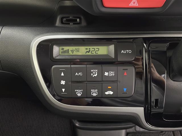 気になる車はすぐにお問い合わせください！画面右側の0066から始まる無料ダイヤルからお問い合わせ下さい！専門スタッフがお車のご質問にお答えいたします！