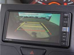 ◆バックカメラ◆リバースにするだけで映ります、後方の安全確認や、狭い駐車場での車庫入れ、雨の日や夜間など視界の悪い時に便利です！安全にバックする為には欠かせない装備です。