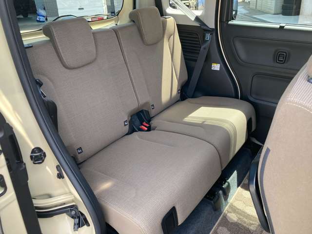 【ディーラーの車は高い？】実はそんなことないんです！ディーラーはオークションなどを使わず、自社で車を仕入れているので安いんです☆さらに諸費用も明確で安いので、総額で比較してみてくださいね♪