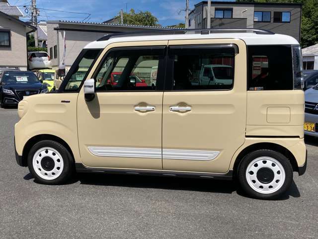 【ABS】急ブレーキをかけた場合でもタイヤがロックしないので，車の進行方向が安定し，障害物を回避しやすくなります！安心ですね☆