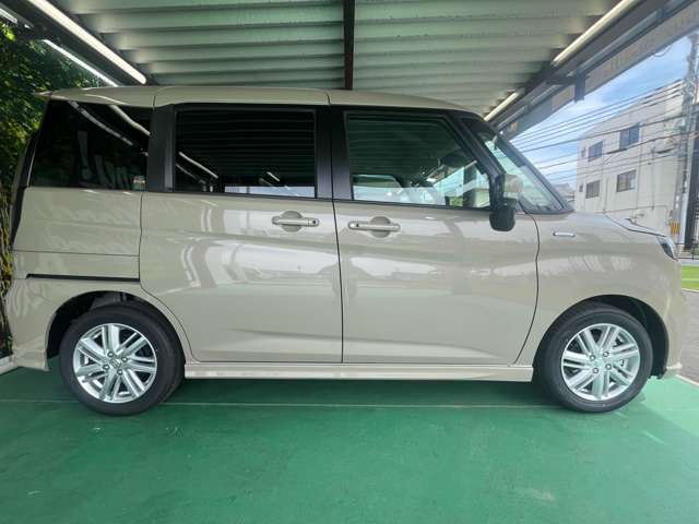 ■掲載車両以外にも在庫がたくさん！■　カーセンサーで希望の車両が見つからなくてもぜひお問い合わせ下さい。お電話でもかまいません。販売スタッフが全力でご希望のお車をお探しいたします！