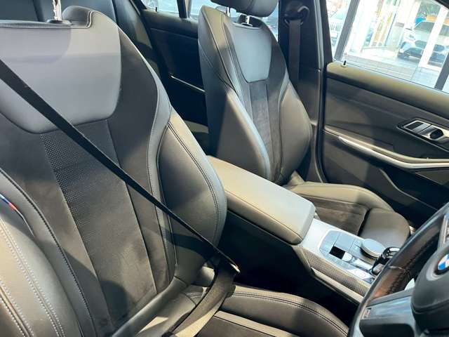 【展示場について】九州エリア最大級の展示場常時30台以上のBMWを展示しております。入庫する予定車両やNET掲載が間に合っていない車両も御座いますので是非一度お問い合わせ下さい。0078-6002-772723