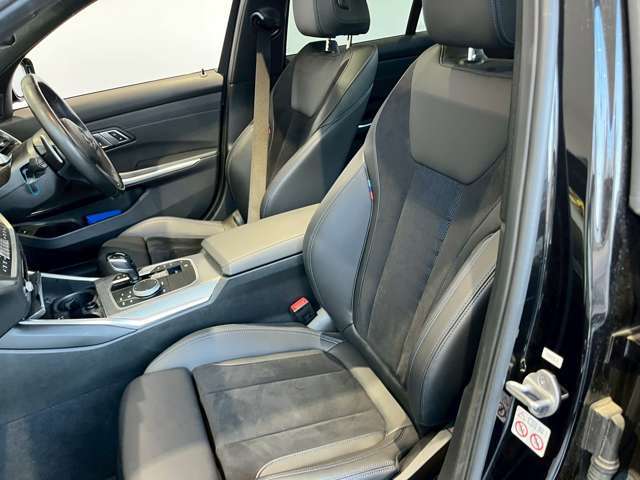 【展示場について】九州エリア最大級の展示場常時30台以上のBMWを展示しております。入庫する予定車両やNET掲載が間に合っていない車両も御座いますので是非一度お問い合わせ下さい。
