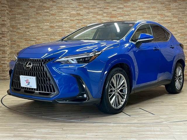お車ご成約時の付帯率は驚きの90％OVERのキーパーガラスコーティング。雨が降れば、まるで洗車したかのような美しさ。納車後のメンテナンスも楽々。是非一度お試し下さい。