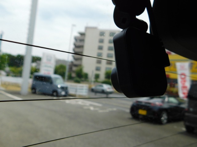 後方ドライブレコーダーになります！納車時には洗車を致します！