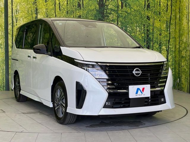 大好評のボディコーティング「弾スプラッシュコート」もご納車までに施工可能。通常のガラスコートと異なる、耐久年数6年の無機質ガラスコーティングが、ボディをキレイな状態に保ってくれます。