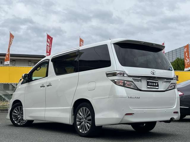 【仕入れ】当社の中古車は、ベテランのスタッフが1台1台、丁寧に仕入れた良質車ばかりです。ぜひご来社いただき、ご自身の目でお確かめください。きっとご満足頂けると思います修復跡は歪み程度で僅かです