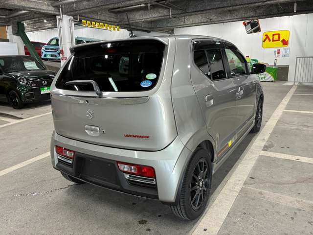 販売するお車はお客様に安心してお乗り頂くため、もちろん全て修復歴はございません。
