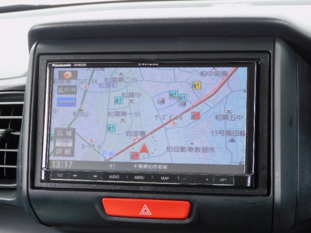 パナソニック製メモリーナビCN-RE03D（CD/DVD再生機能・地デジフルセグ・SDスロット・Bluetoothオーディオ・ラジオ）