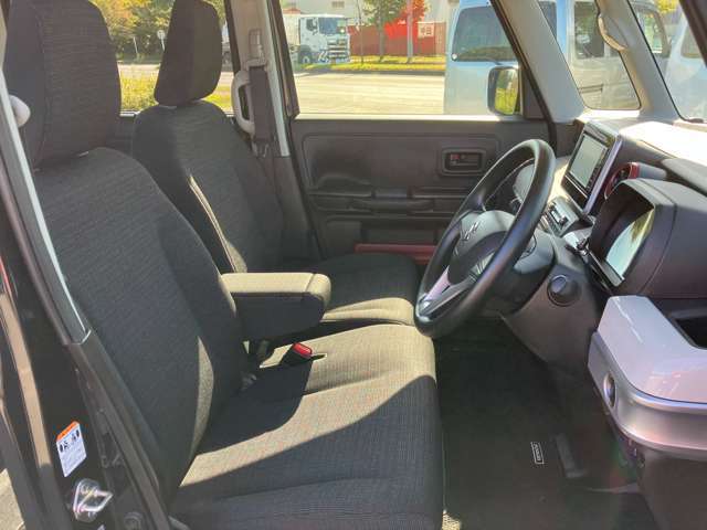大切な愛車を見つけるお手伝いから始まり、ご購入後もできるだけ長く、安全にお乗りいただけるようにアフターサポートにも全力で取り組んでいます。