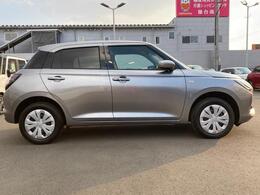 当店では常時約100台の中古車を展示しております。更に、グループの総在庫は500台以上！お客様のご希望に合うお車をお探しいたします＾　＾