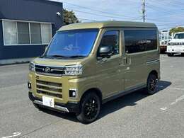 自社にて認証工場を保有しているので納車前後の整備やメンテナンス・カスタマイズまで幅広くご対応！ぜひお問い合わせください。