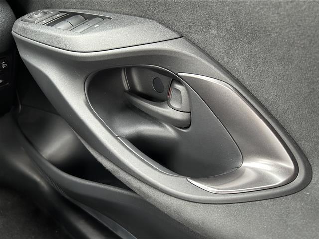 商談ルームにはキッズルームも完備しています☆お子様連れでもゆっくりとお車をお選びいただけます！