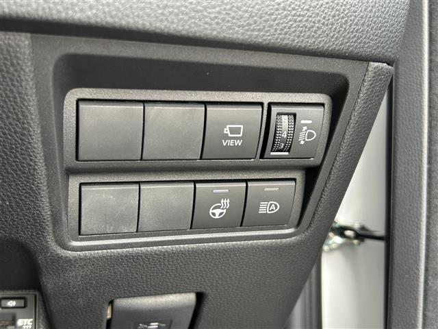 気になる車はすぐにお問い合わせください！画面右側の0066から始まる無料ダイヤルからお問い合わせ下さい！専門スタッフがお車のご質問にお答えいたします！