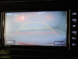 バックガイドモニターで、後方を確認しながら安心して駐車することができます。運転初心者も熟練者も必須の機能ですよ！