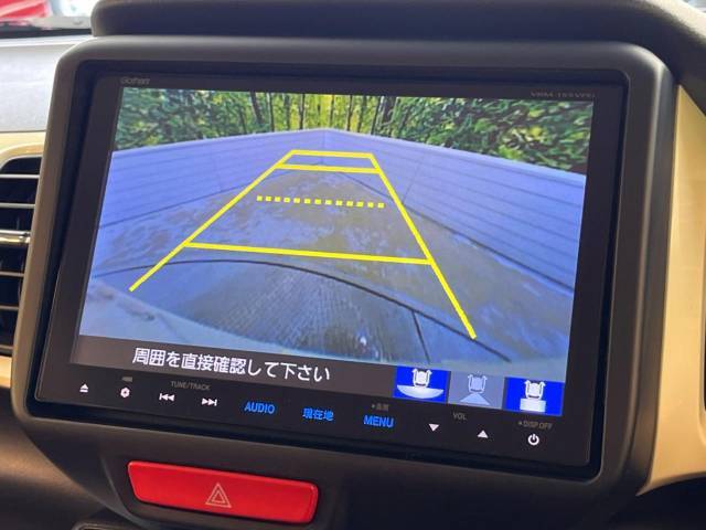 【問合せ：0749-27-4907】【バックカメラ】駐車時に後方がリアルタイム映像で確認できます。大型商業施設や立体駐車場での駐車時や、夜間のバック時に大活躍！運転スキルに関わらず、今や必須装備です。